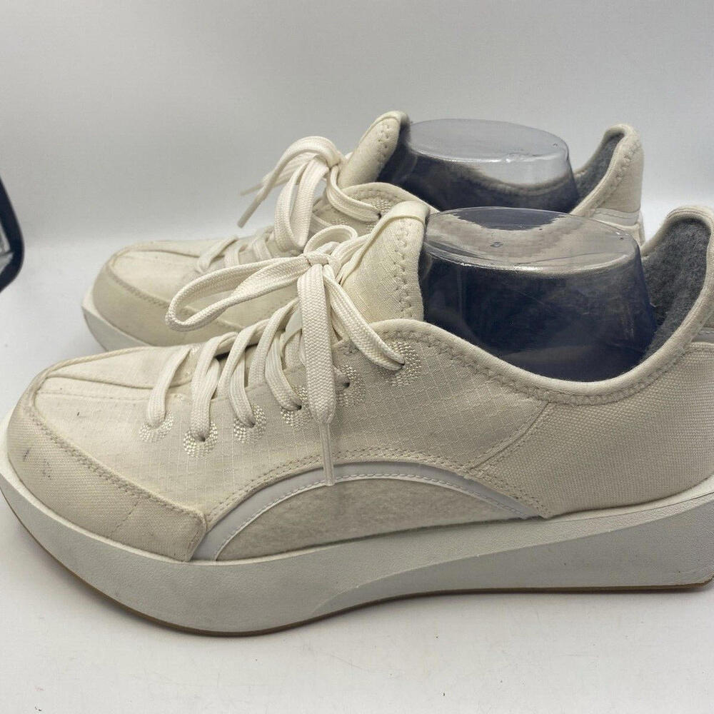 allbirds Women’s Cream Low-Top Athletic Sneakers